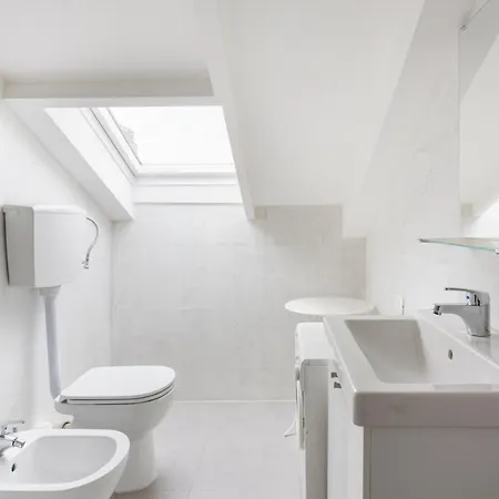 2 Bedroom 2 Bathroom Apt - Duomo 2 Appartement *